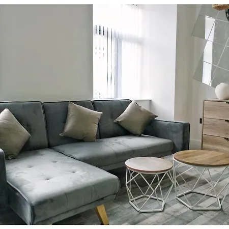 The Grandeur Mill Apartment *