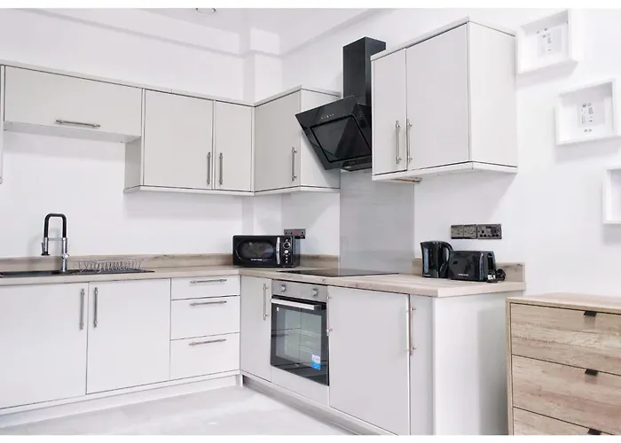 The Grandeur Mill Apartment