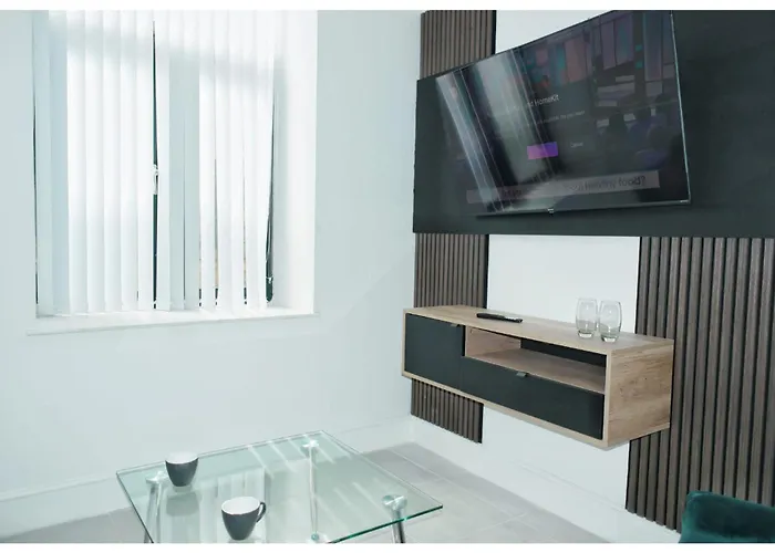 The Grandeur Mill Apartment